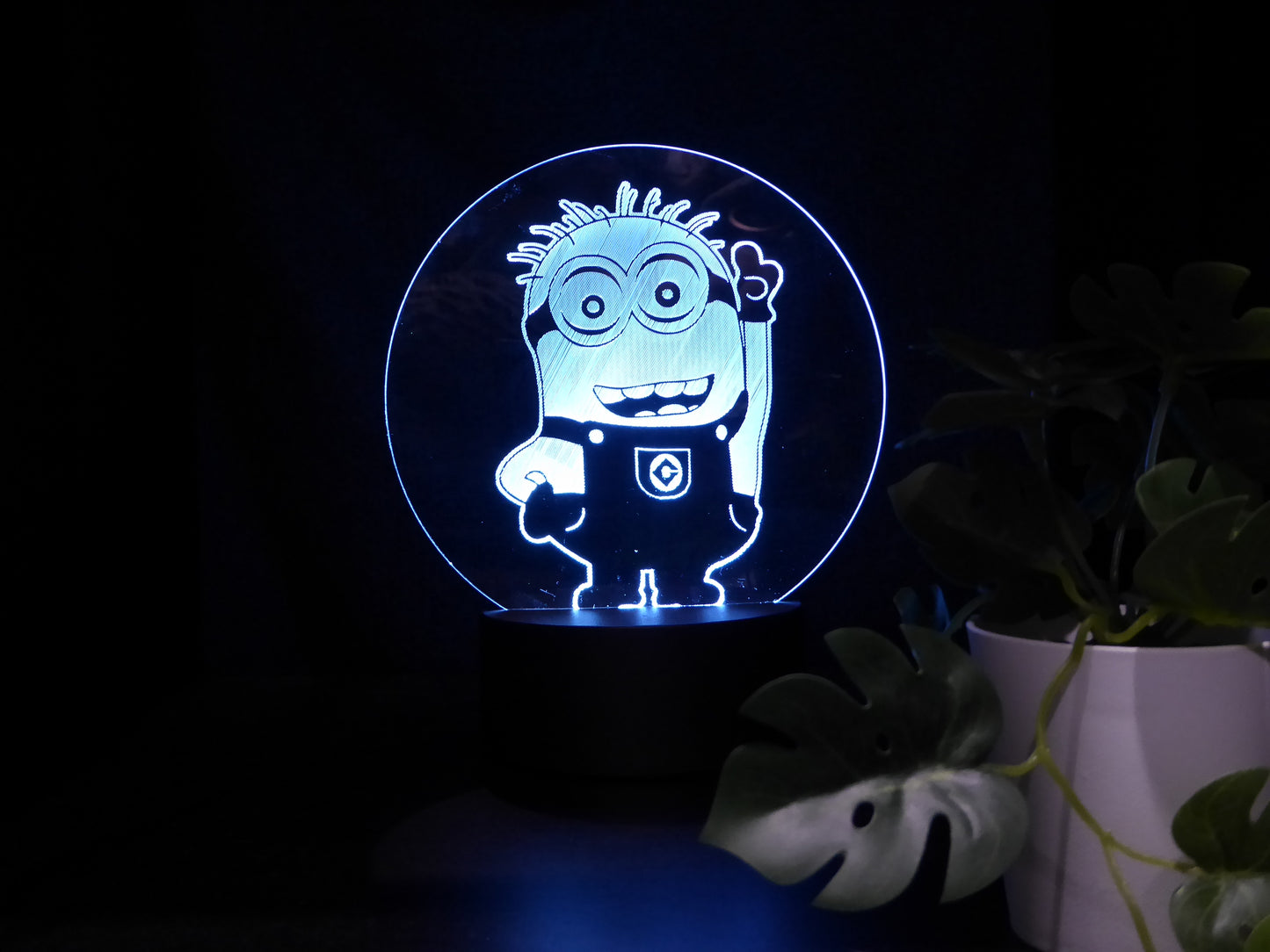 MINIONS NIGHT LIGHT 8 COLOURS LED LAMP