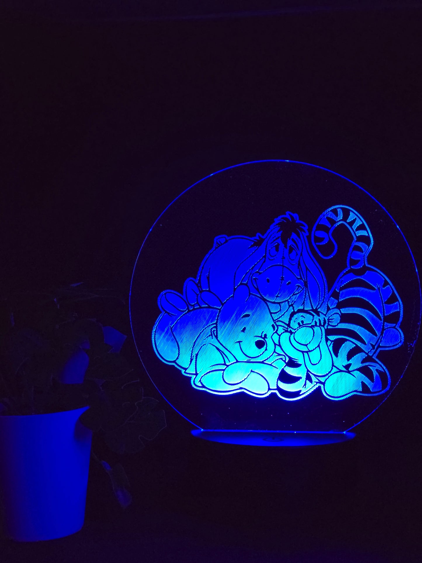 WINNIE THE POOH & FRIENDS NIGHT LIGHT 8 COLOURS LED LAMP
