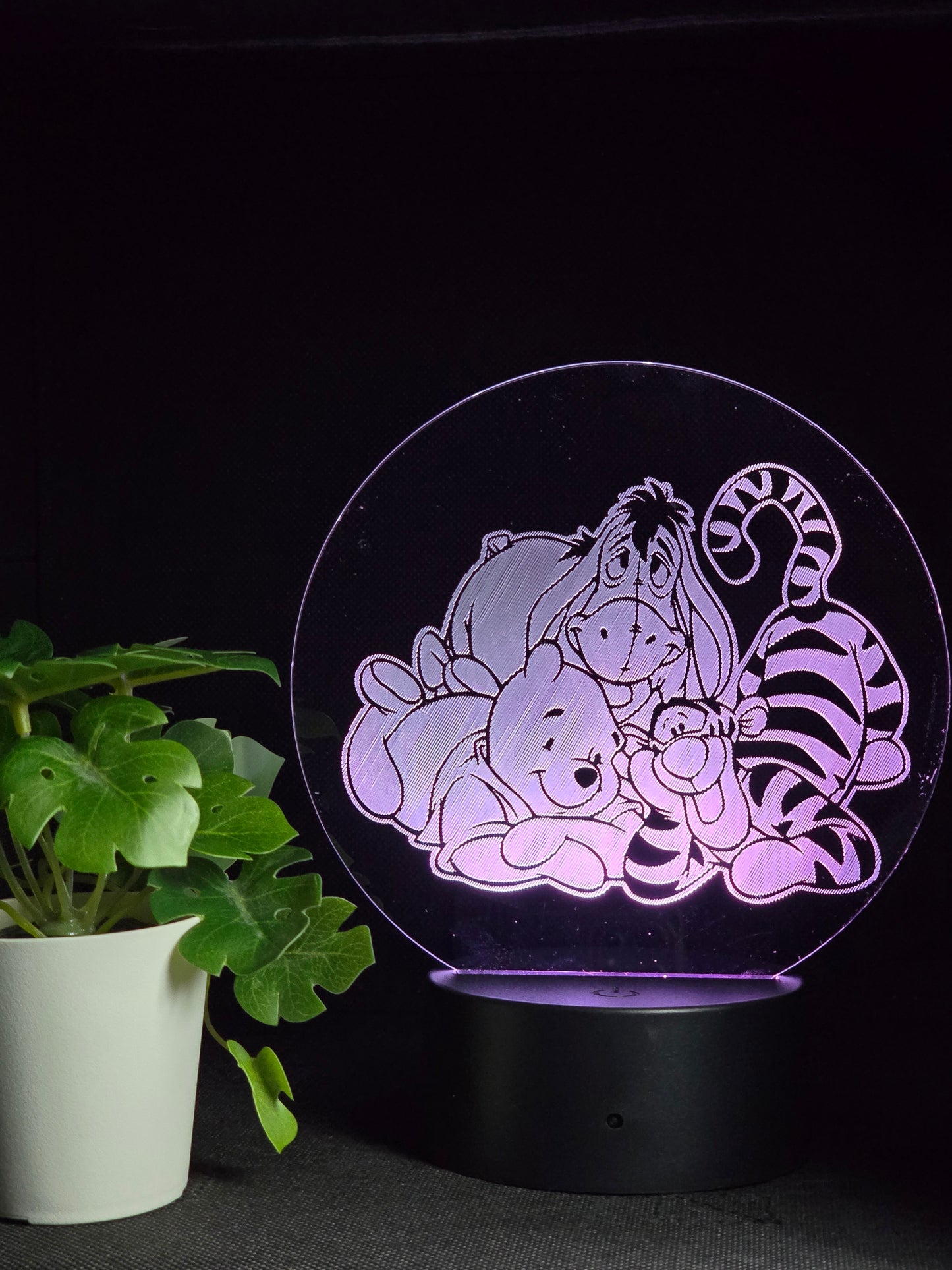 WINNIE THE POOH & FRIENDS NIGHT LIGHT 8 COLOURS LED LAMP