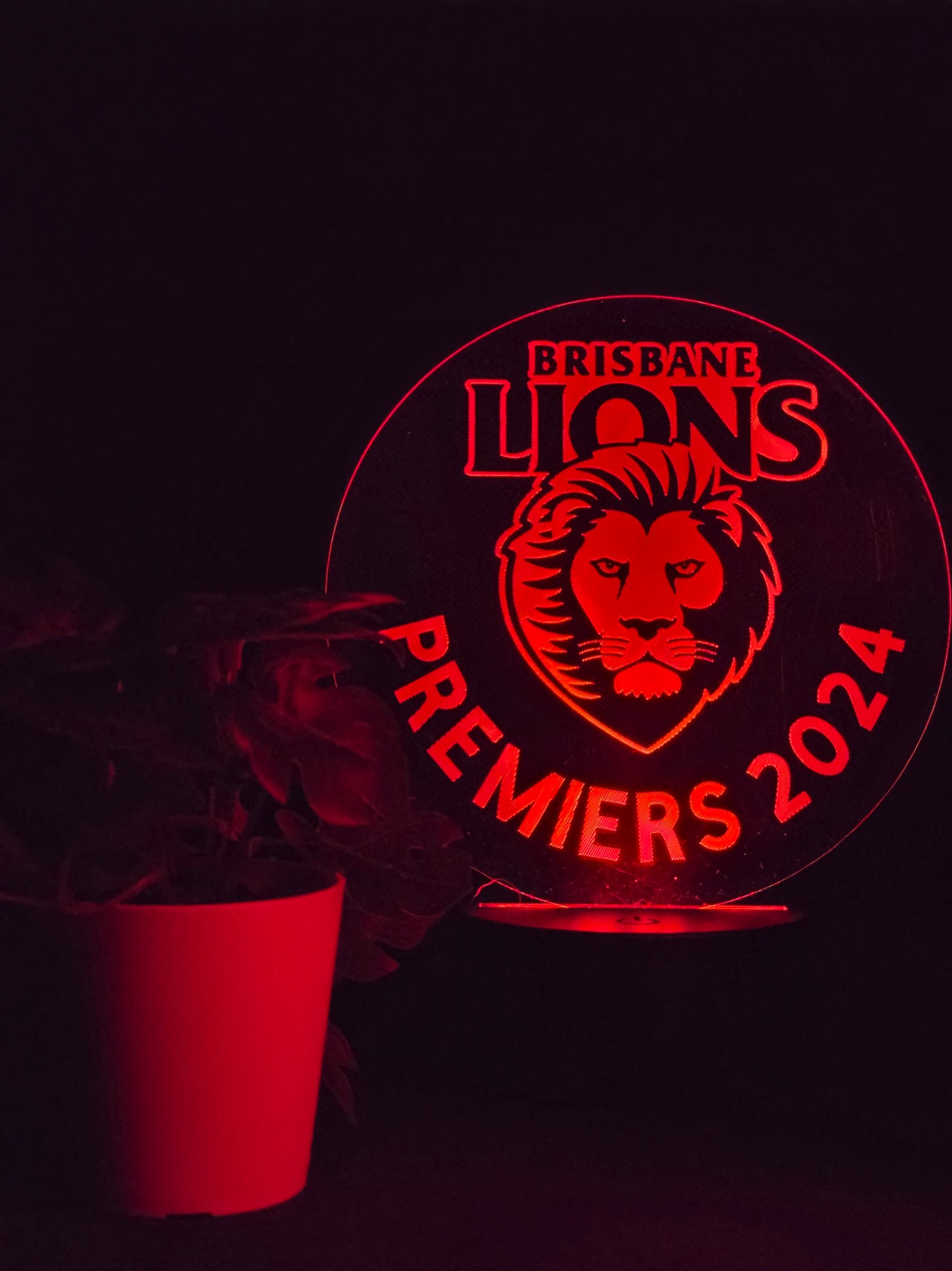 BRISBANE LIONS PREMIERS 24 NIGHT LIGHT 8 COLOURS LED LAMP
