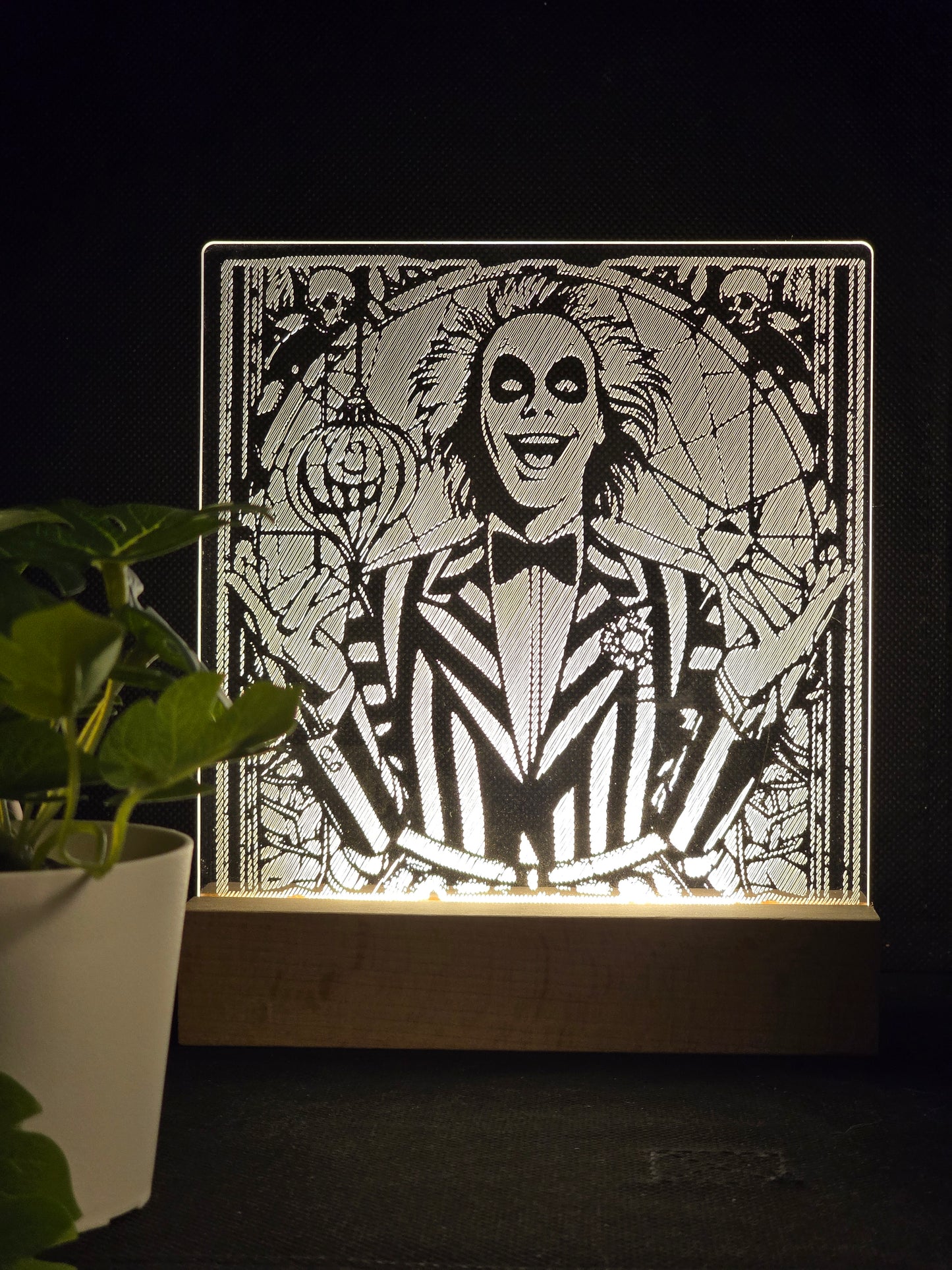 BEETLEJUICE NIGHT LIGHT WARM WHITE LED LAMP