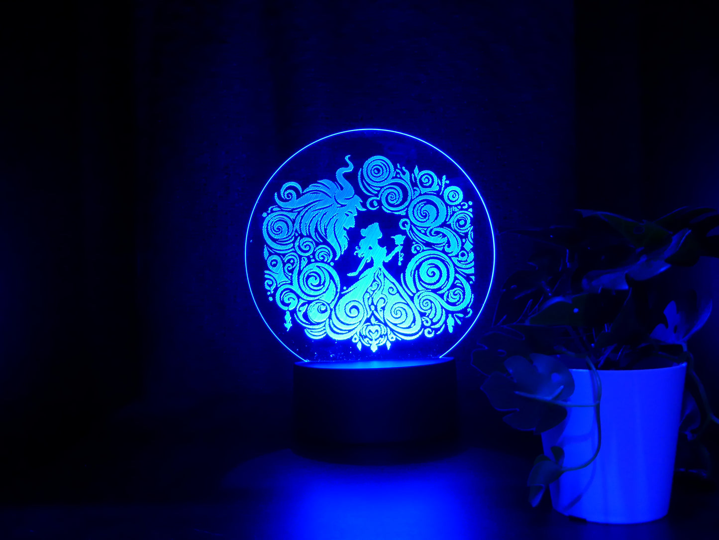 BEAUTY AND THE BEAST NIGHT LIGHT 8 COLOURS LED LAMP