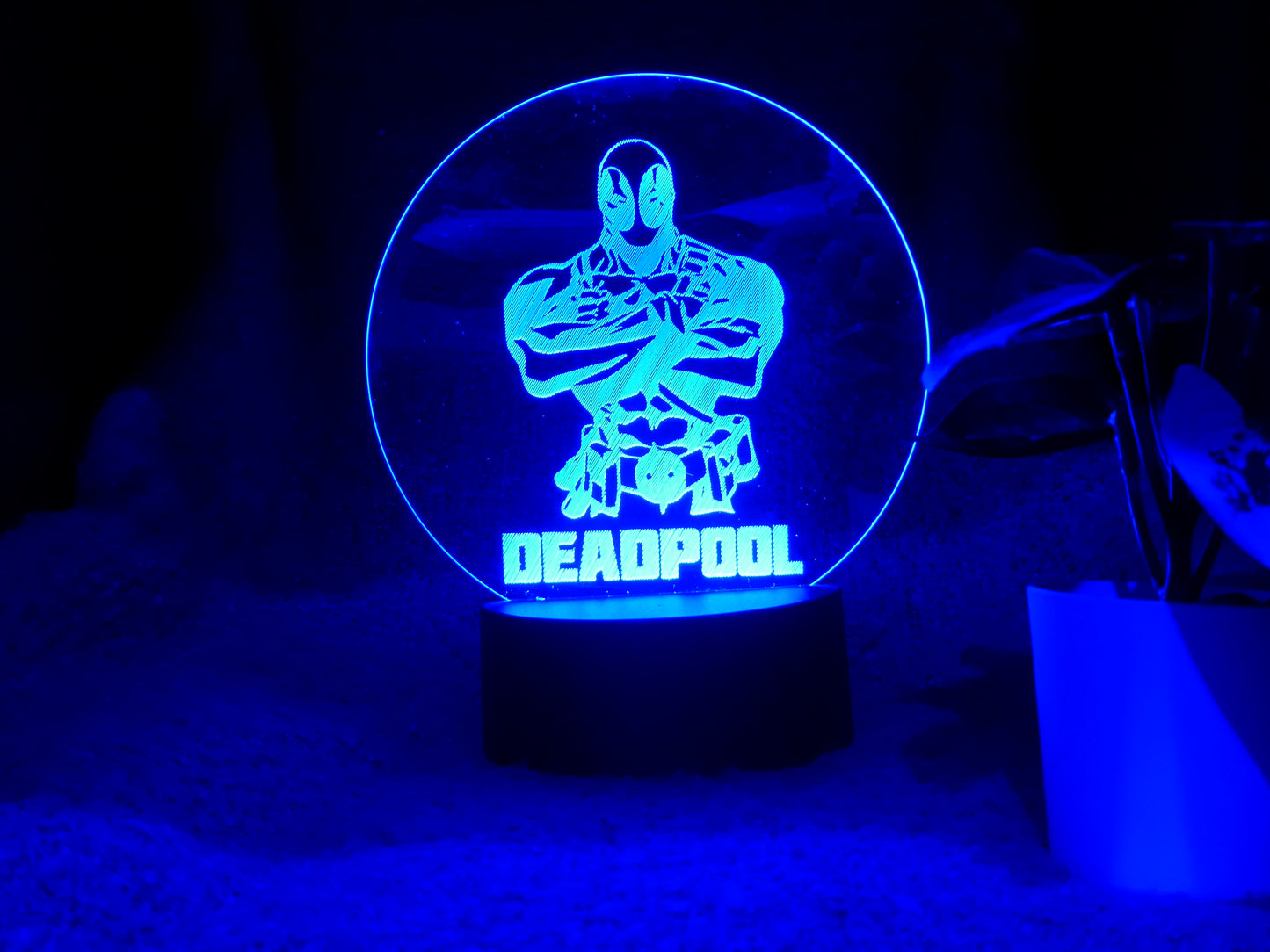 DEADPOOL NIGHT LIGHT 8 COLOURS LED LAMP