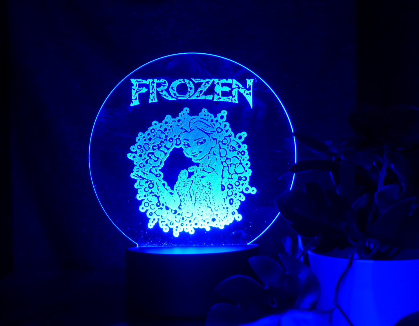FROZEN NIGHT LIGHT 8 COLOURS LED LAMP