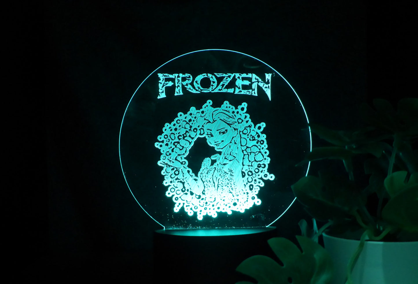 FROZEN NIGHT LIGHT 8 COLOURS LED LAMP