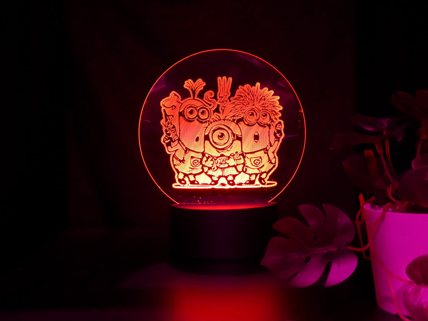 MINIONS FUN NIGHT LIGHT 8 COLOURS LED LAMP