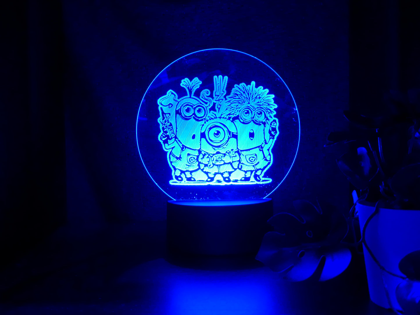 MINIONS FUN NIGHT LIGHT 8 COLOURS LED LAMP