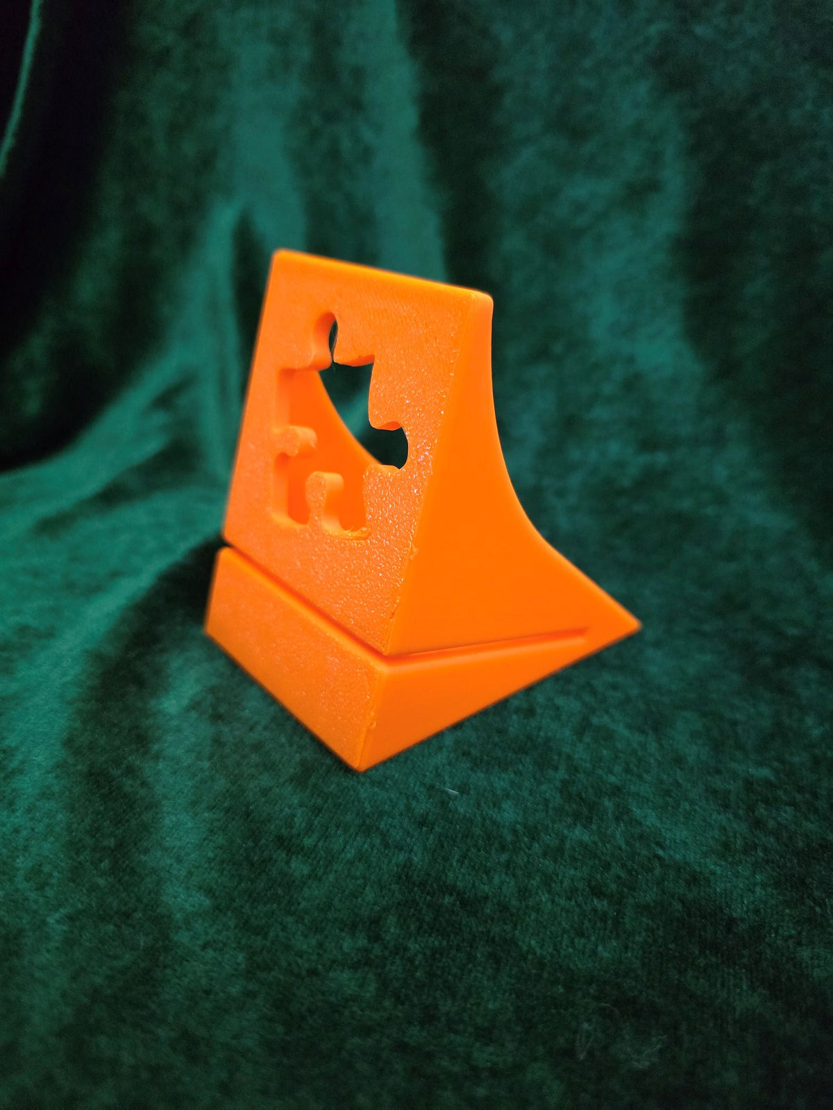 Puzzle Lid Holder – 3D Printed Stand for Easy Puzzle Building