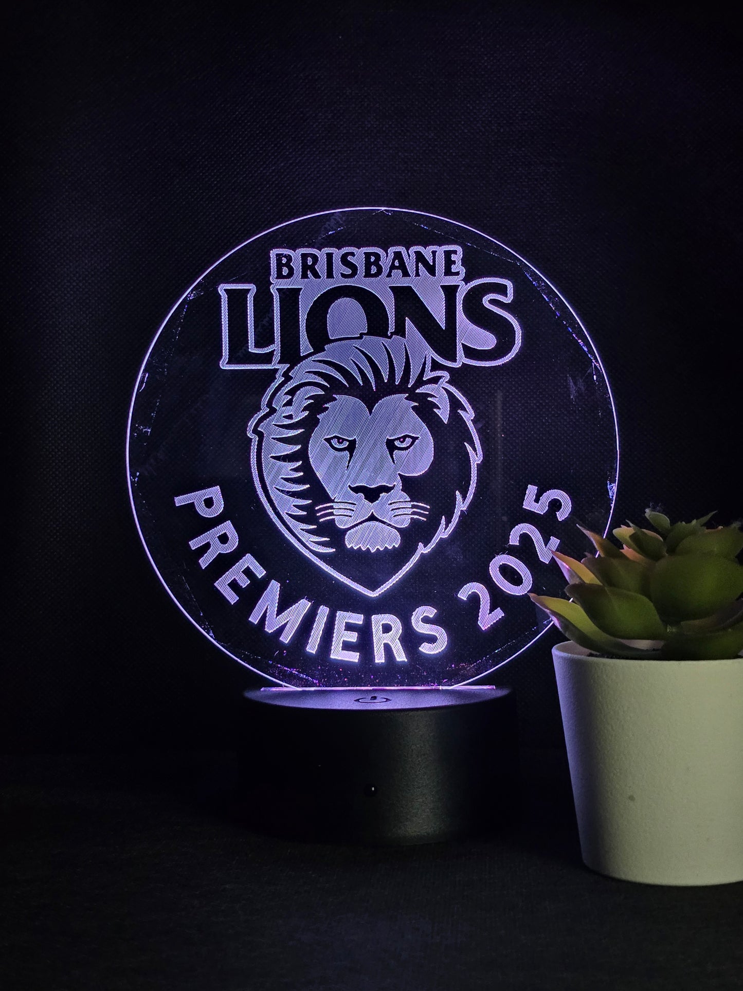 Brisbane Lions Premiers 25 Night Light 8 Colours LED Lamp